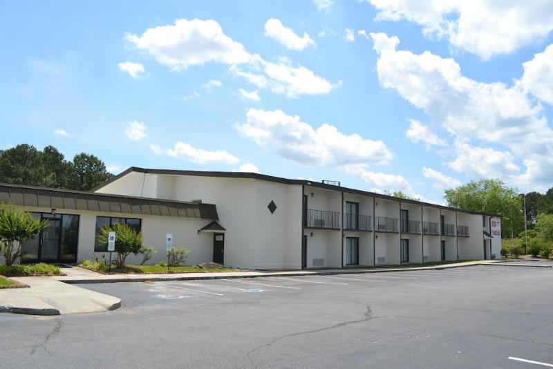 Super 8 By Wyndham Rocky Mount I-95 Exit 145 Hotel Battleboro Exterior foto